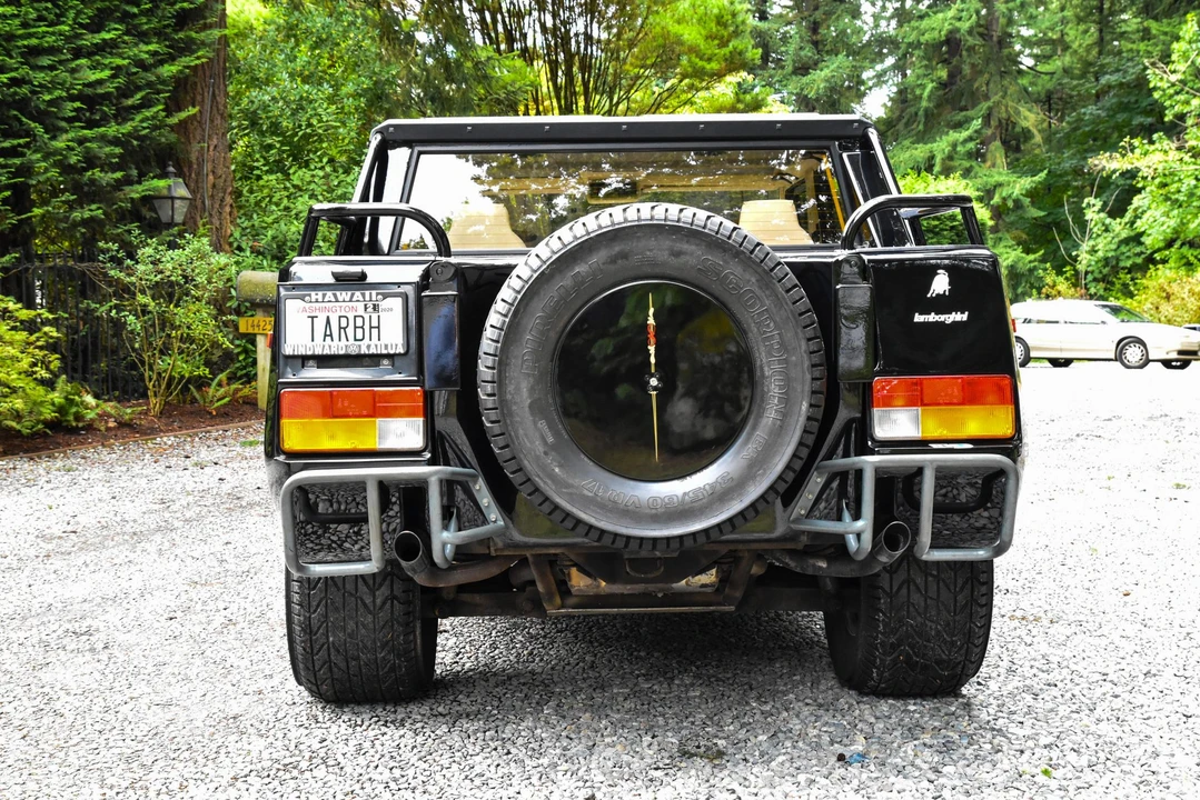 1989 Lamborghini LM002 - Image 13 of 31