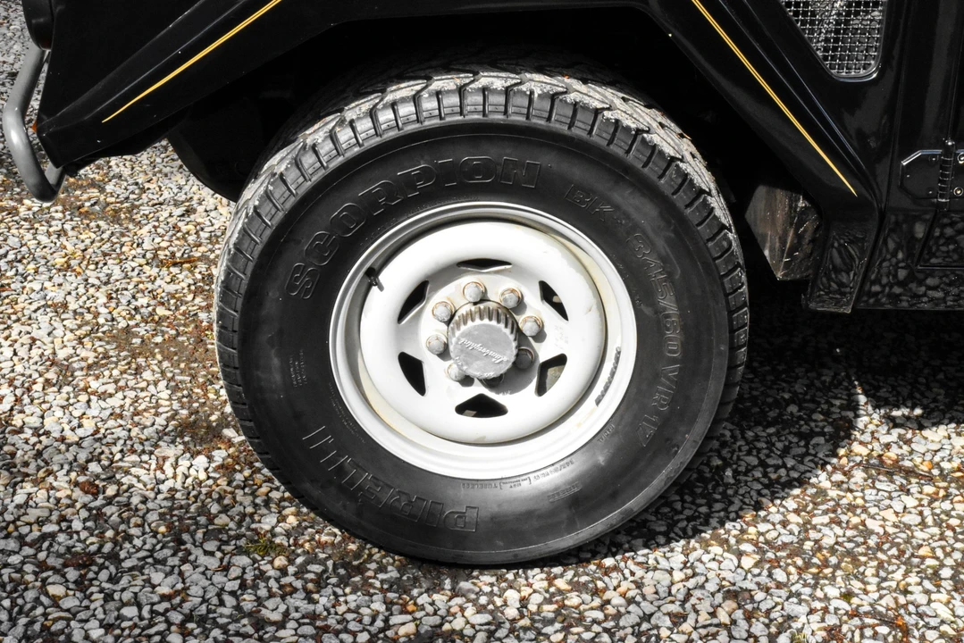 1989 Lamborghini LM002 - Image 26 of 31