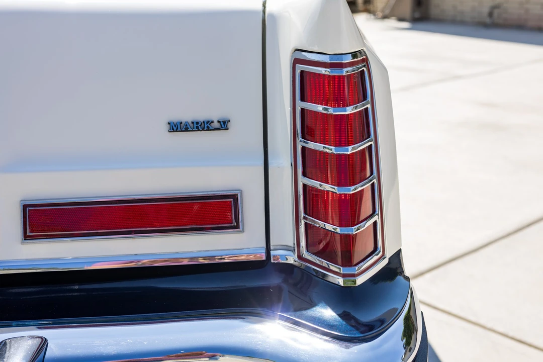1979 Lincoln Continental Mark V - Image 21 of 31