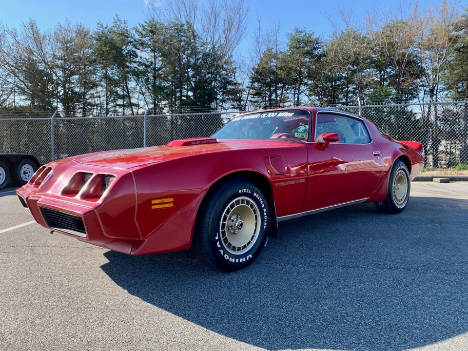 1981 Pontiac Firebird Trans Am 2nd Gen - Image 4 of 31