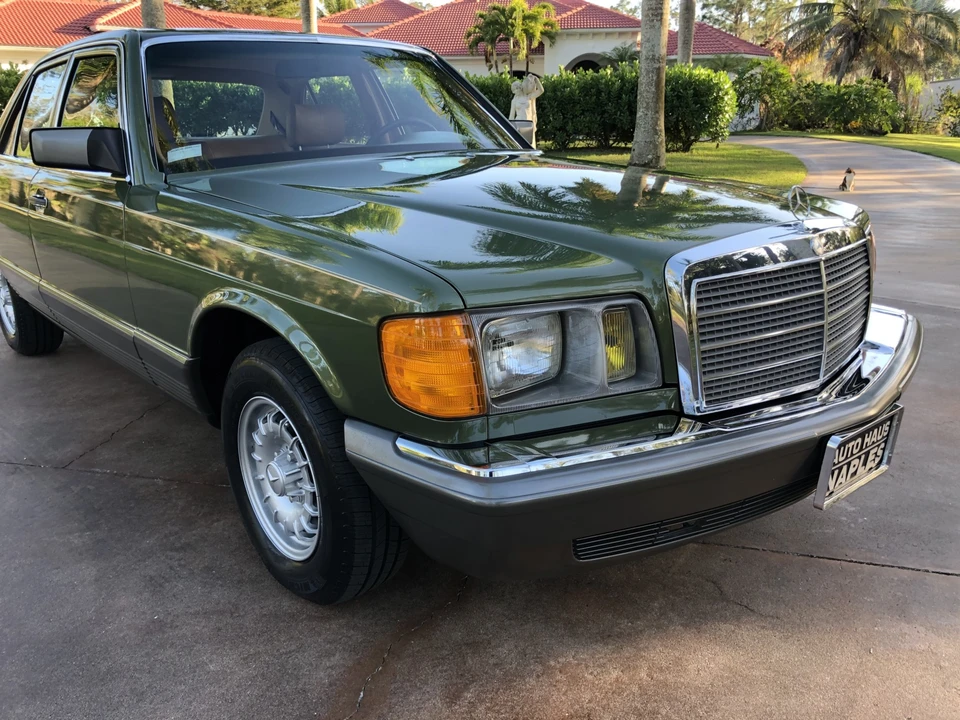 1982 Mercedes-Benz W126 S-Class Sedan - Image 13 of 31