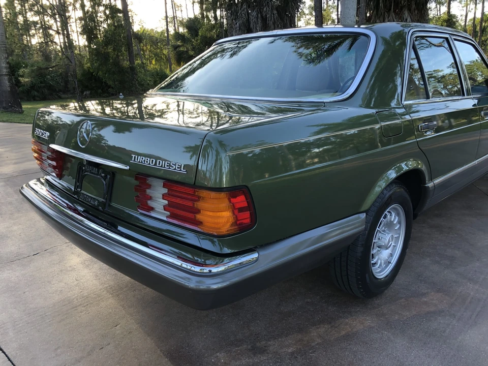 1982 Mercedes-Benz W126 S-Class Sedan - Image 21 of 31