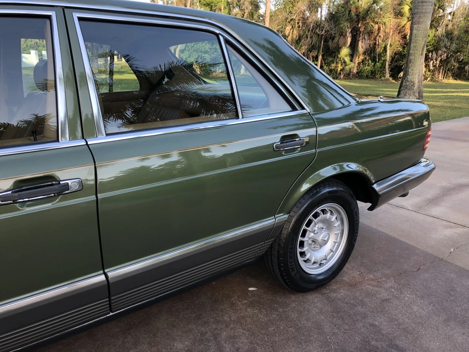 1982 Mercedes-Benz W126 S-Class Sedan - Image 15 of 31
