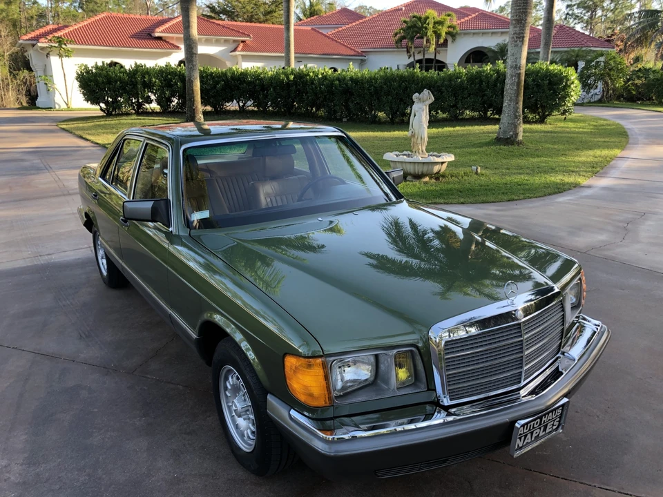 1982 Mercedes-Benz W126 S-Class Sedan - Image 9 of 31