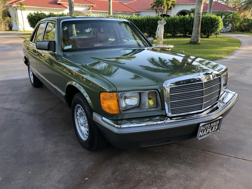 1982 Mercedes-Benz W126 S-Class Sedan - Image 8 of 31