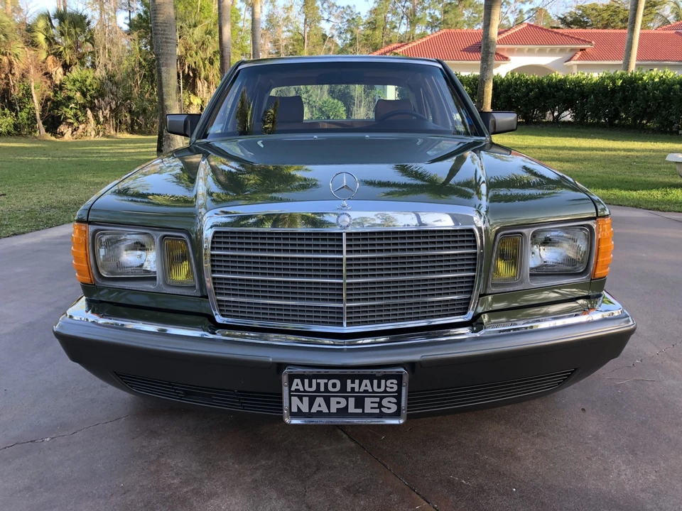 1982 Mercedes-Benz W126 S-Class Sedan - Image 11 of 31