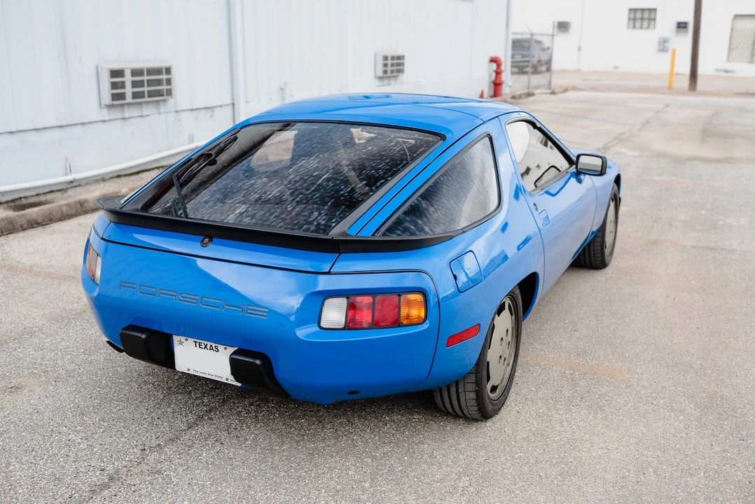 1982 Porsche 928 - Image 14 of 31