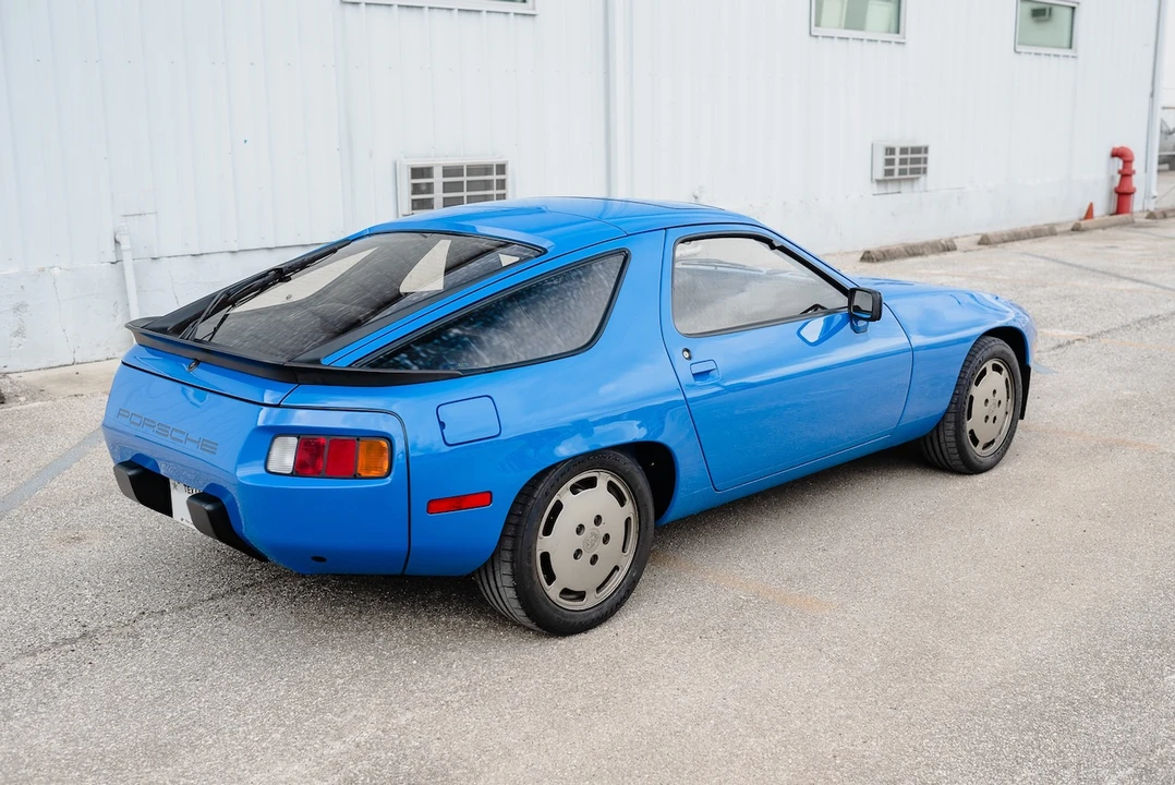 1982 Porsche 928 - Image 15 of 31