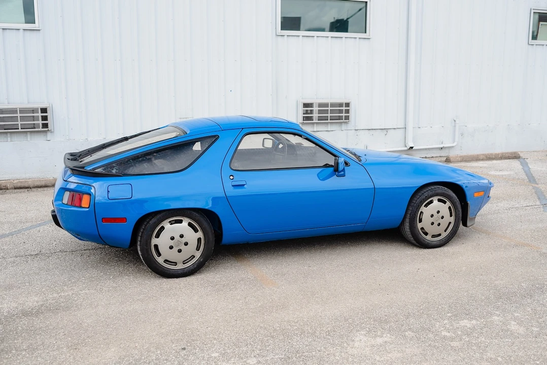 1982 Porsche 928 - Image 16 of 31