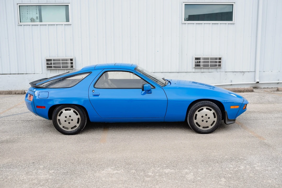 1982 Porsche 928 - Image 17 of 31