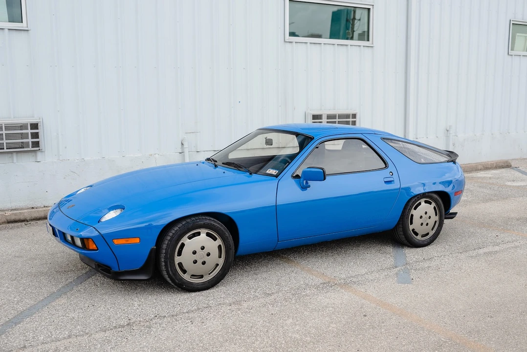 1982 Porsche 928 - Image 4 of 31