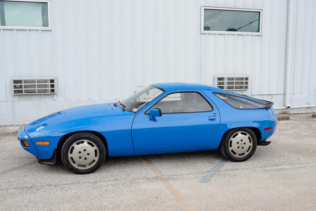 1982 Porsche 928 - Image 5 of 31