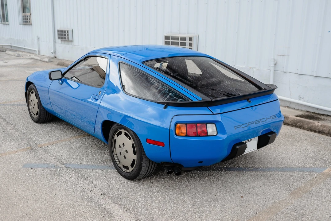 1982 Porsche 928 - Image 9 of 31