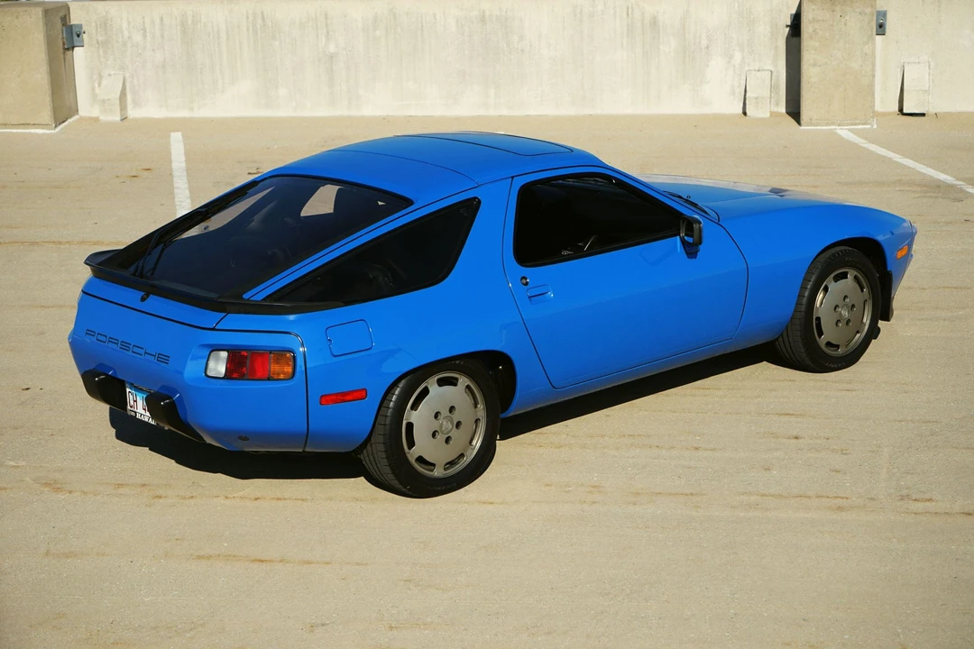 1982 Porsche 928 - Image 25 of 31