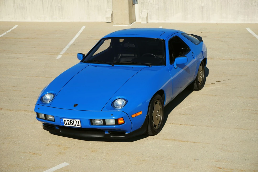 1982 Porsche 928 - Image 2 of 31