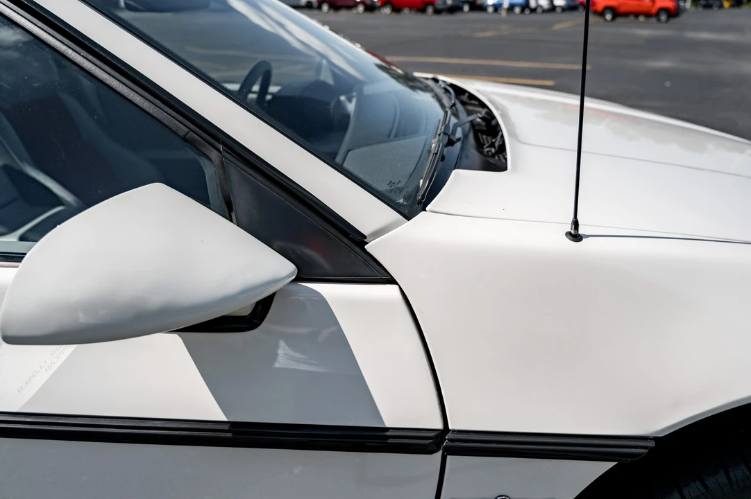 1984 Pontiac Fiero - Image 31 of 31