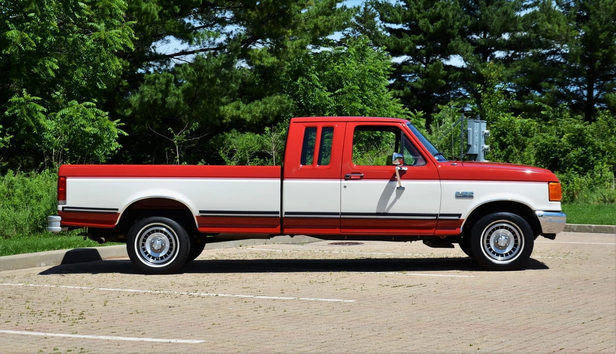 1987 Ford F-Series 8th Gen - Image 23 of 31