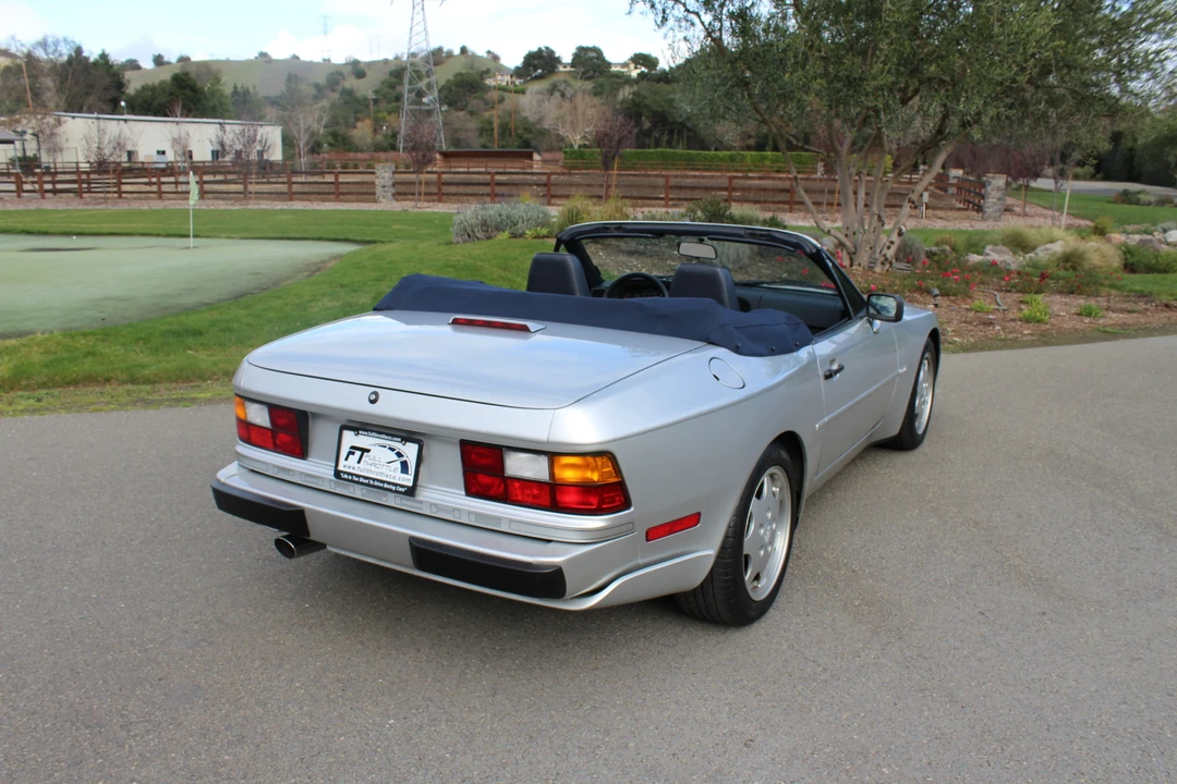 1990 Porsche 944 S2 - Image 15 of 31