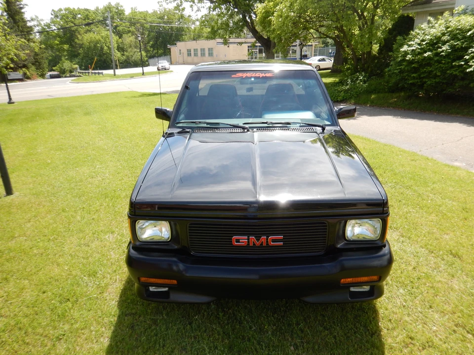 1991 GMC Syclone - Image 21 of 31