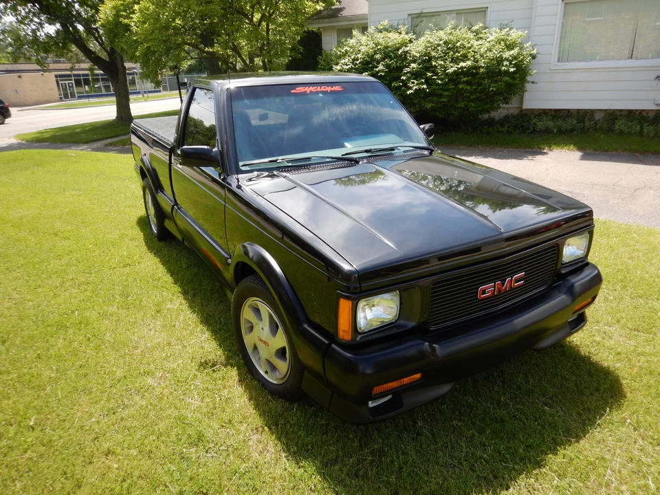 1991 GMC Syclone - Image 18 of 31