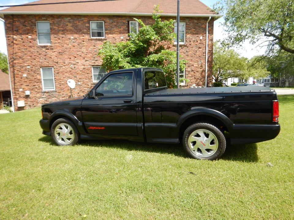 1991 GMC Syclone - Image 6 of 31