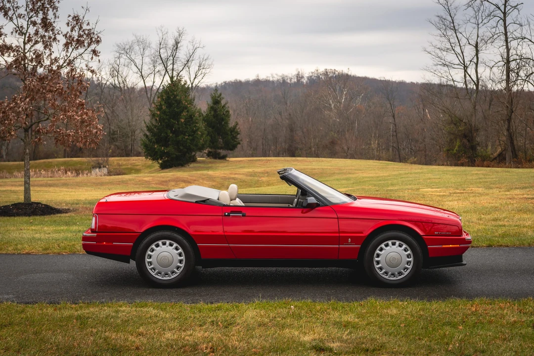 1993 Cadillac Allante - Image 28 of 31