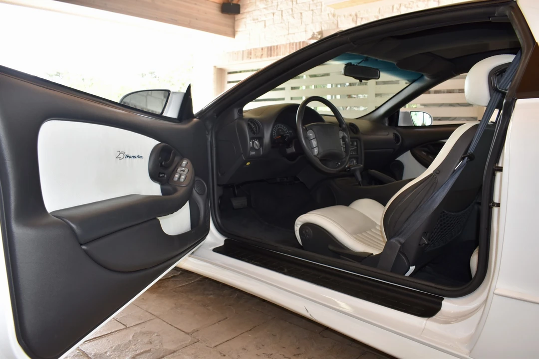 1994 Pontiac Firebird Trans Am 4th Gen - Image 25 of 31