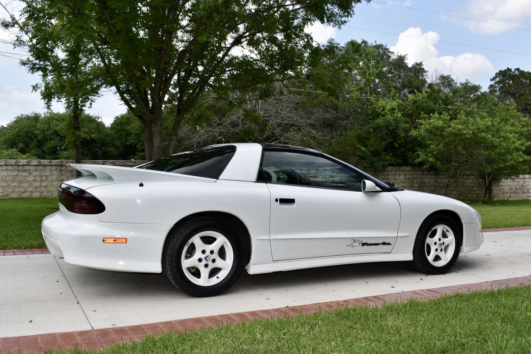 1994 Pontiac Firebird Trans Am 4th Gen - Image 8 of 31