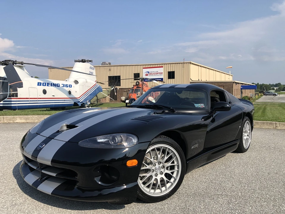 2000 Dodge Viper ACR 2nd Gen - Image 2 of 31