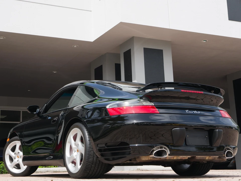 2001 Porsche 996 Turbo - Image 7 of 31