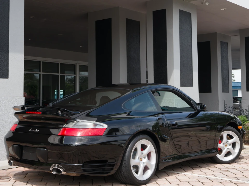 2001 Porsche 996 Turbo - Image 10 of 31