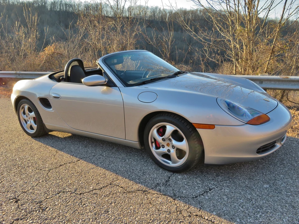 2002 Porsche 986 Boxster S - Image 9 of 31