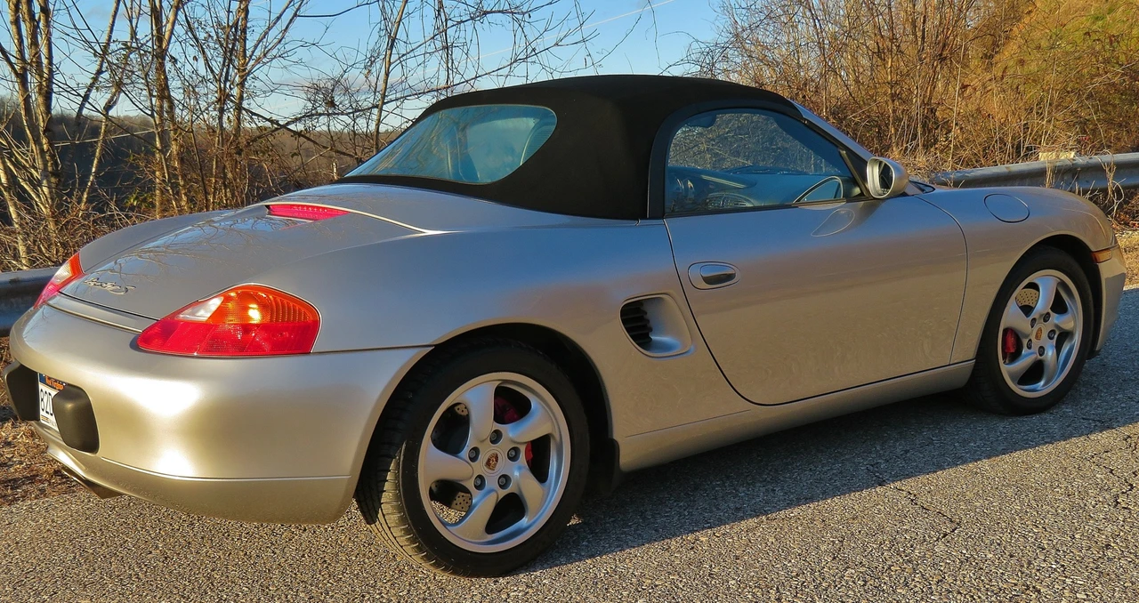 2002 Porsche 986 Boxster S - Image 12 of 31