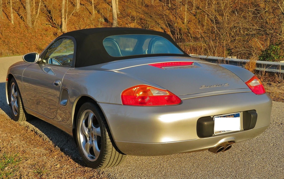 2002 Porsche 986 Boxster S - Image 13 of 31
