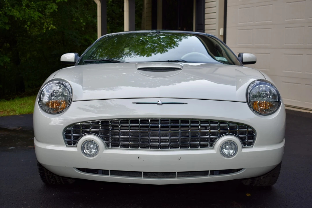 2003 Ford Thunderbird 11th Gen - Image 27 of 31