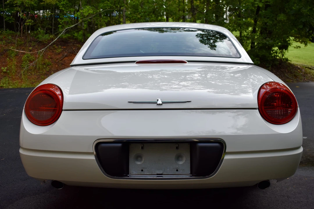 2003 Ford Thunderbird 11th Gen - Image 16 of 31