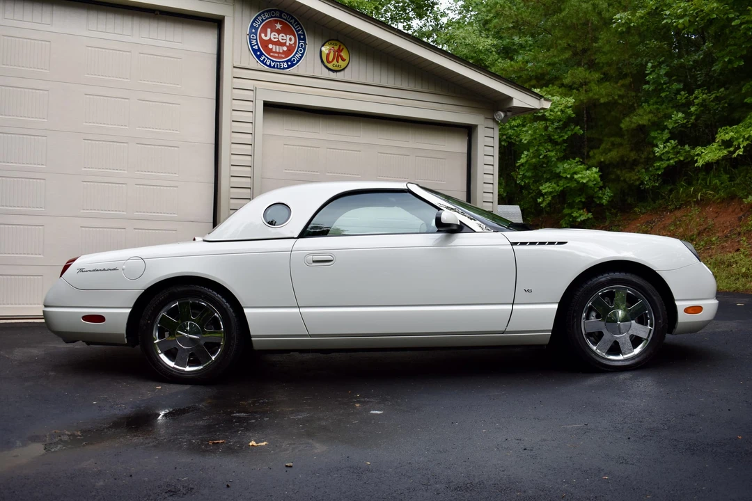 2003 Ford Thunderbird 11th Gen - Image 14 of 31