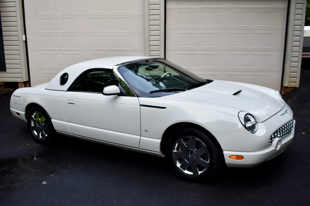 2003 Ford Thunderbird 11th Gen - Image 10 of 31