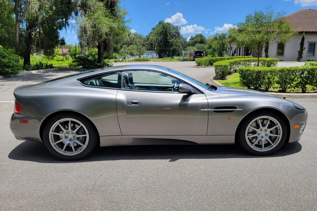 2004 Aston Martin Vanquish 1st Gen - Image 8 of 31