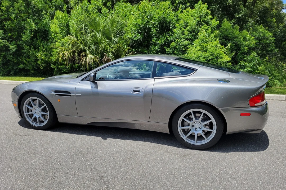 2004 Aston Martin Vanquish 1st Gen - Image 5 of 31