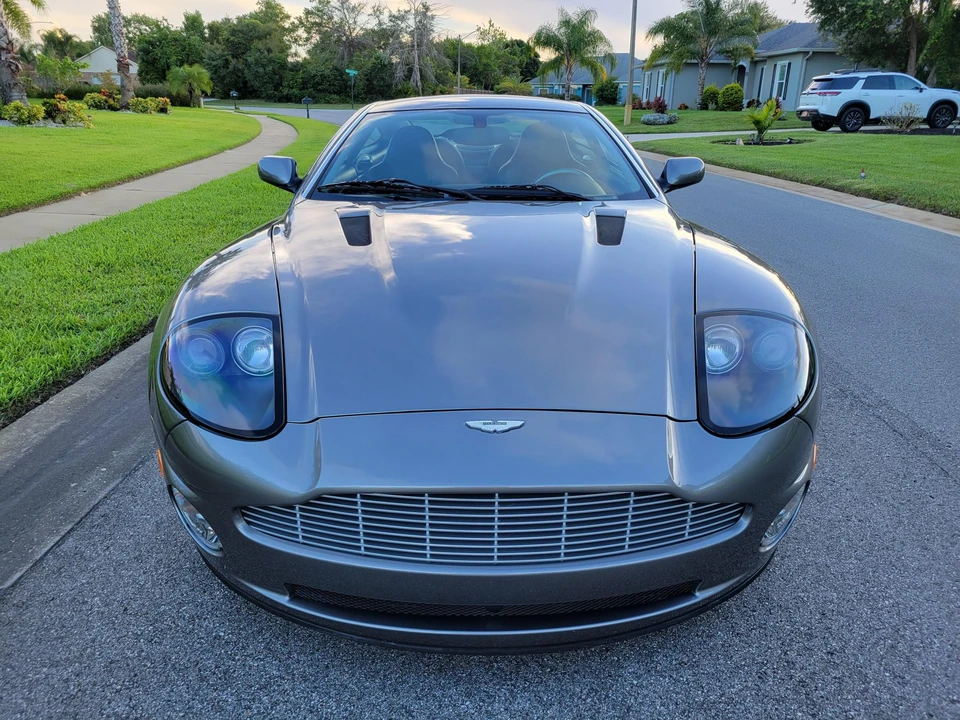 2004 Aston Martin Vanquish 1st Gen - Image 13 of 31