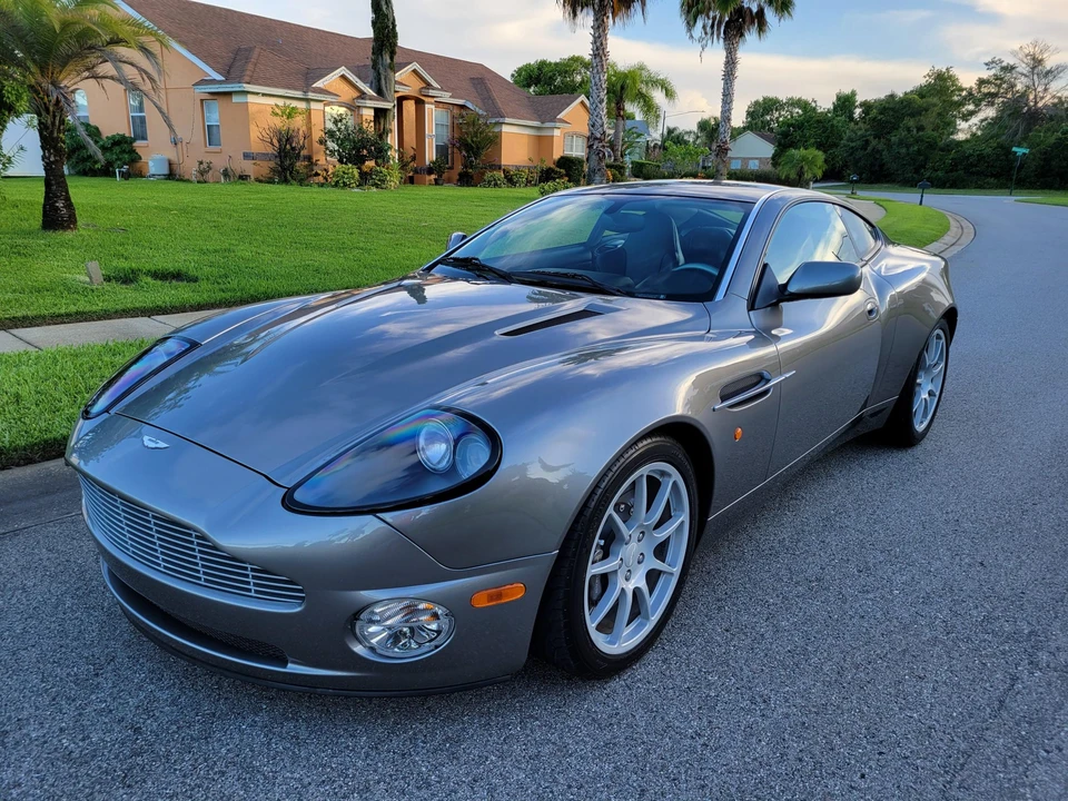 2004 Aston Martin Vanquish 1st Gen - Image 18 of 31