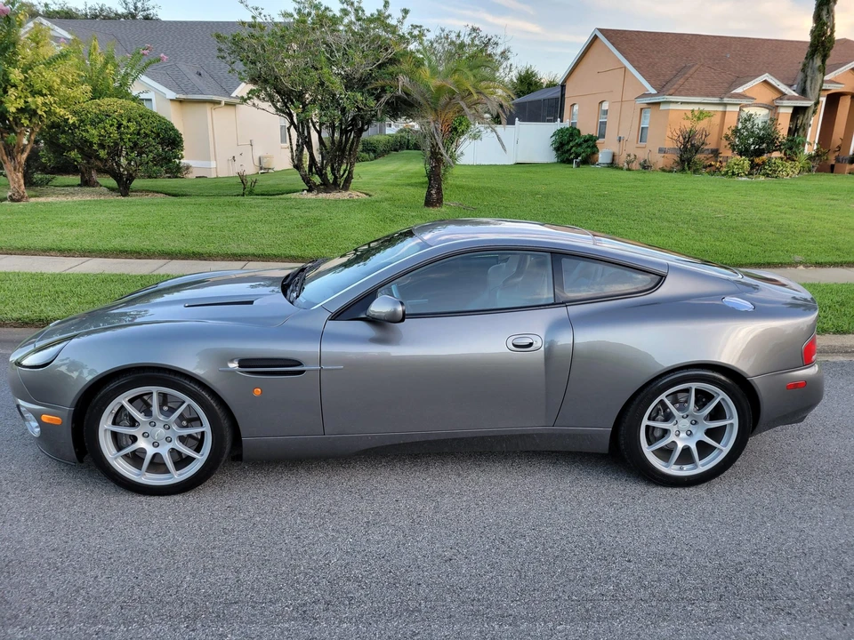 2004 Aston Martin Vanquish 1st Gen - Image 23 of 31