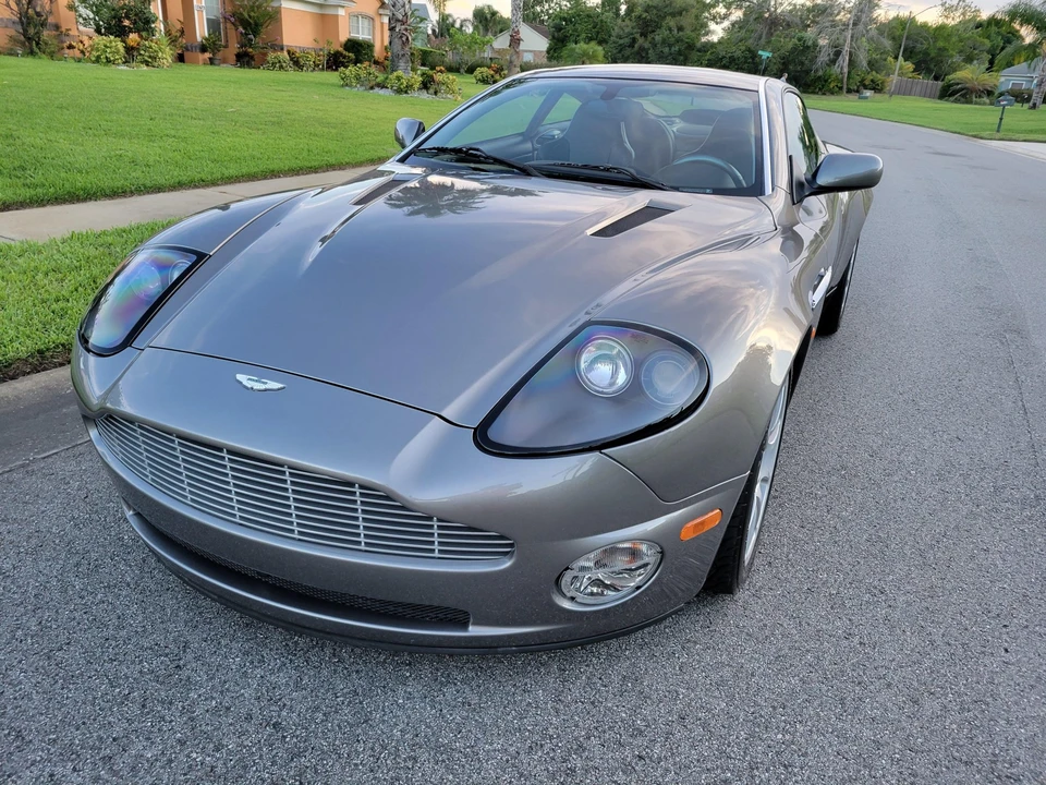2004 Aston Martin Vanquish 1st Gen - Image 15 of 31