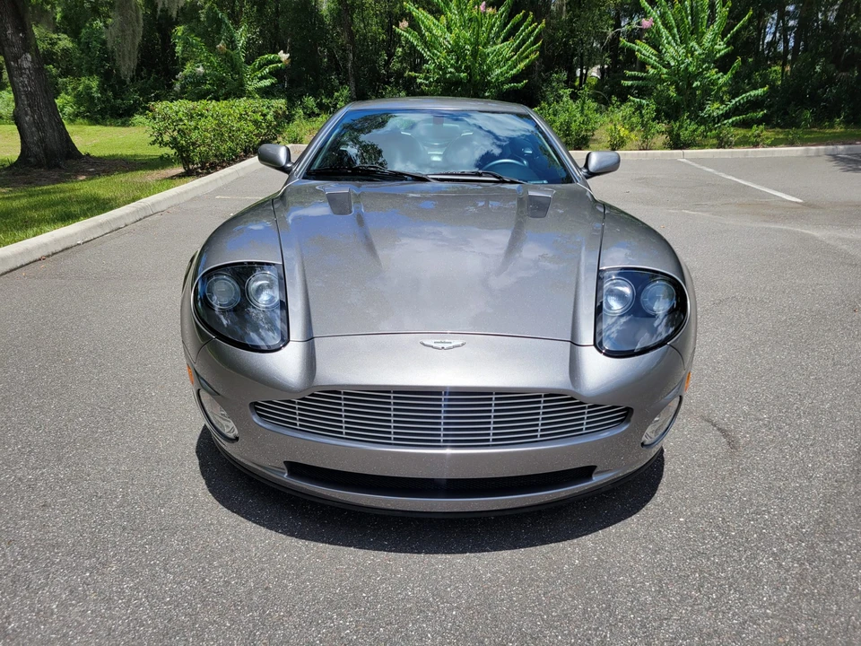 2004 Aston Martin Vanquish 1st Gen - Image 11 of 31