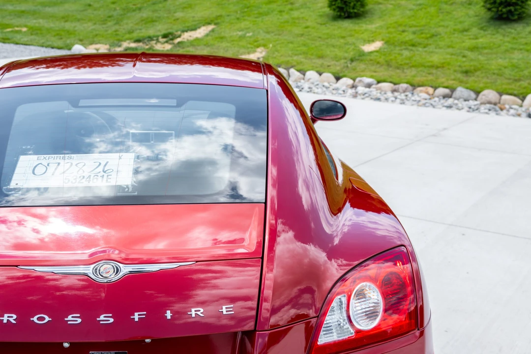 2005 Chrysler Crossfire - Image 21 of 31