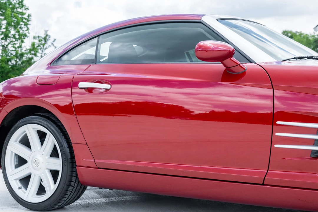 2005 Chrysler Crossfire - Image 29 of 31