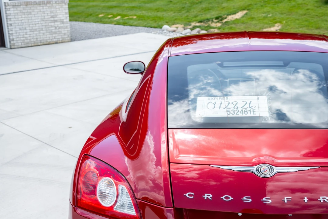 2005 Chrysler Crossfire - Image 20 of 31