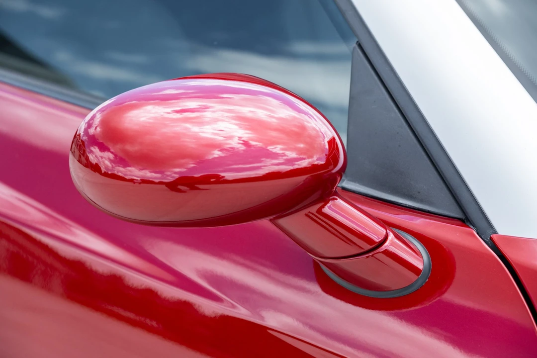 2005 Chrysler Crossfire - Image 30 of 31