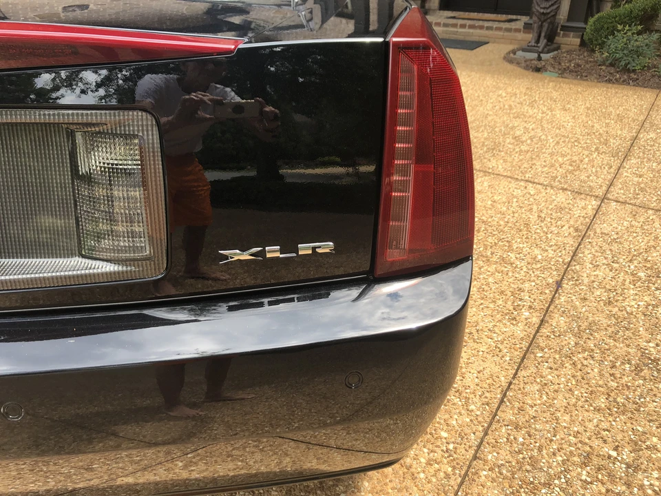 2007 Cadillac XLR-V - Image 27 of 31